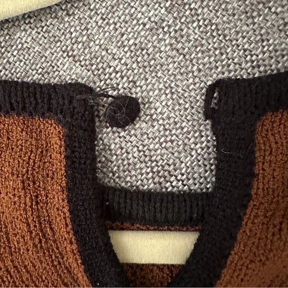 Vintage brown and black sweater with sheer sleeves - Picture 6 of 10